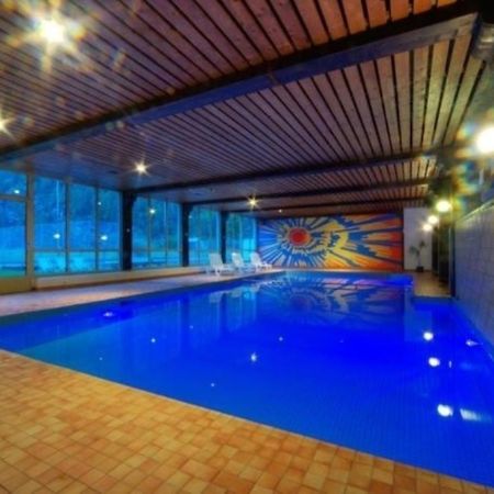 Moderne Dachwohnung Naehe Zermatt Mit Balkon Täsch Exterior foto