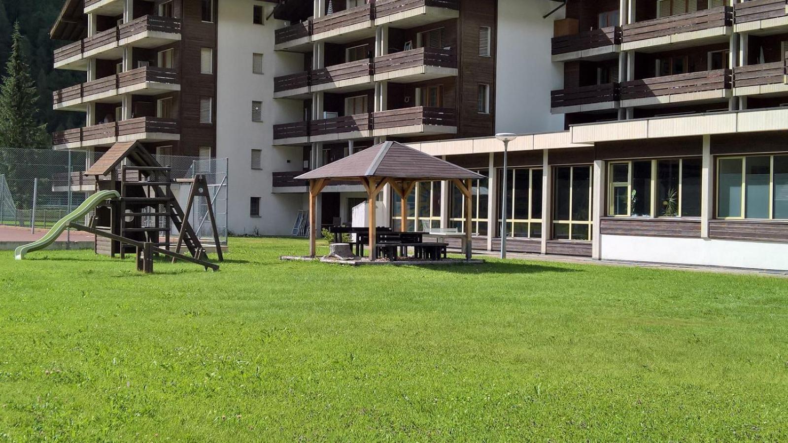 Moderne Dachwohnung Naehe Zermatt Mit Balkon Täsch Exterior foto